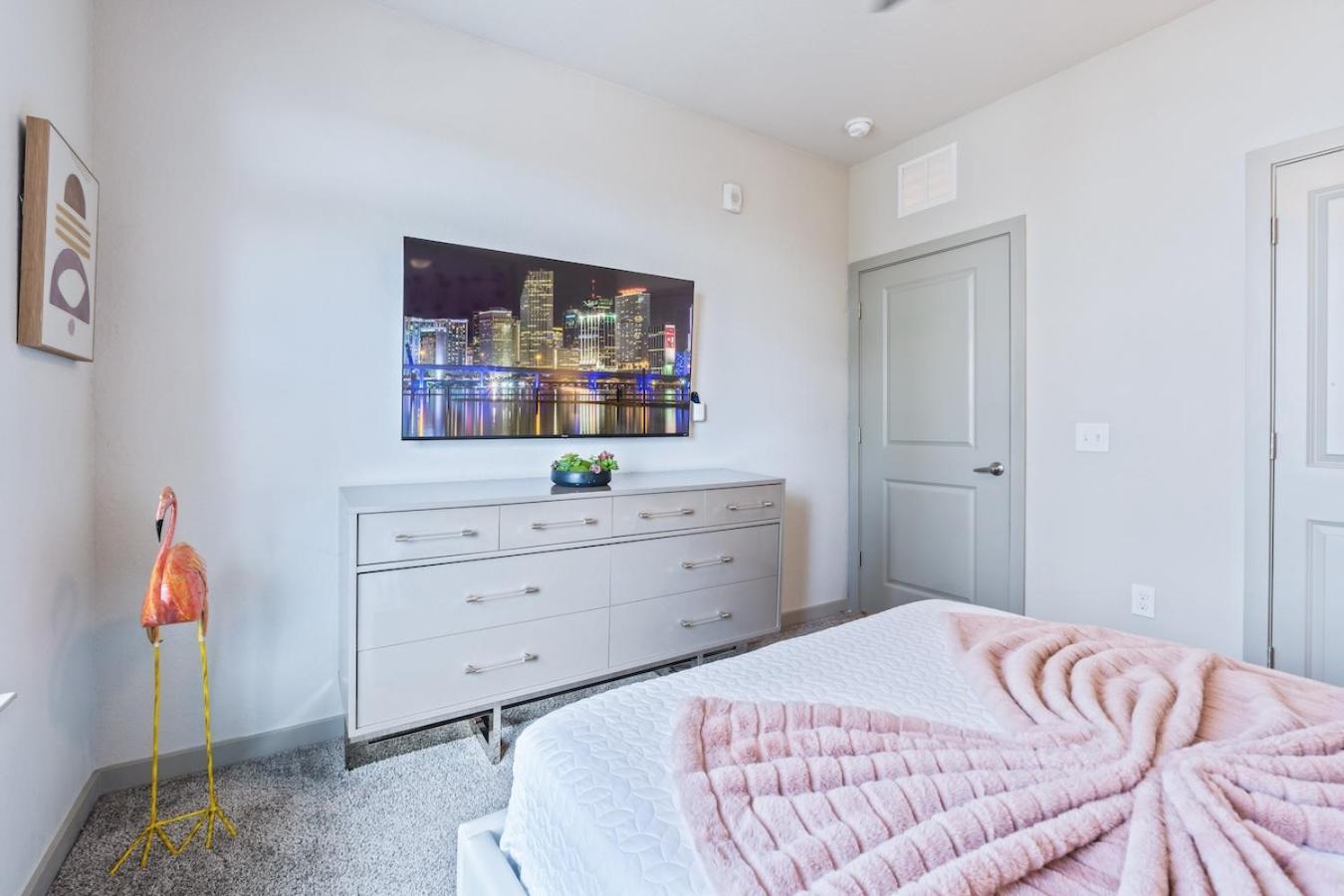 Tropicana Field 2 Bed In Dwtwn With Free Parking Apartamento São Petersburgo Exterior foto