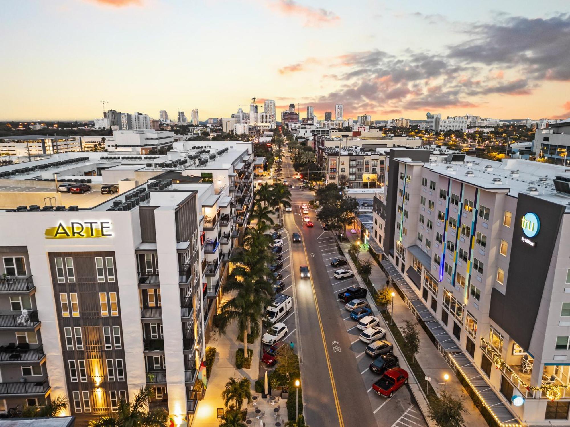Tropicana Field 2 Bed In Dwtwn With Free Parking Apartamento São Petersburgo Exterior foto